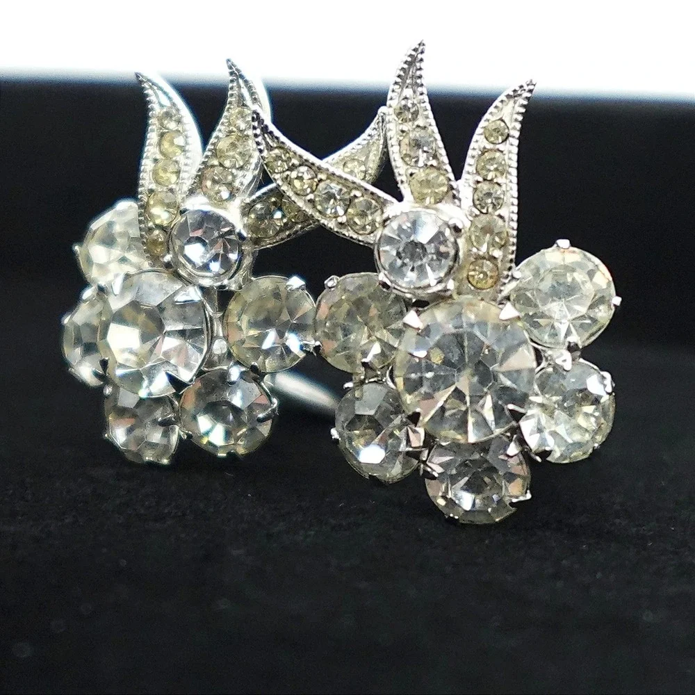 Vintage Eisenberg Flower Rhinestone Clip On‎ Earrings Silver Tone Signed